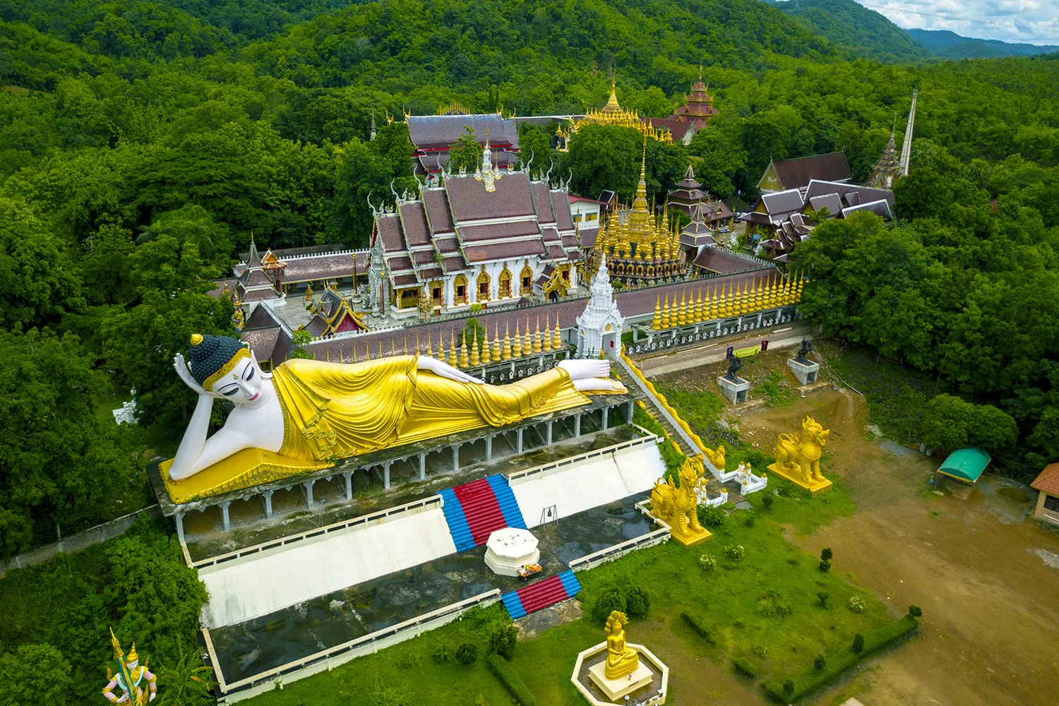 Wat Phra That Suthon Mongkol Khiri Samakkhitham